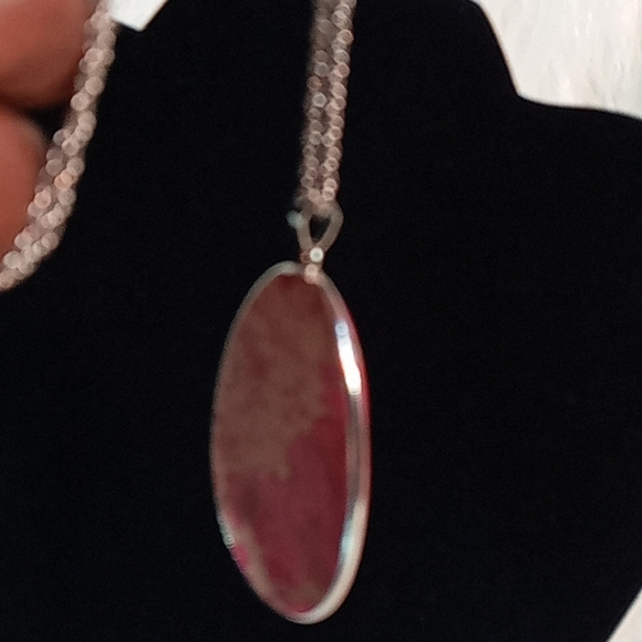 Turquoise Pink Beautiful. - Picture 2 of 4